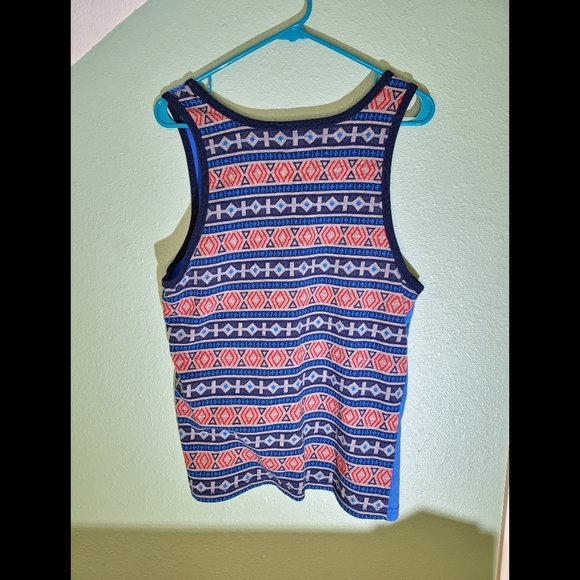 Beautiful Giant Tank Top Mens Small Navajo Print Boho Chest Pocket Sleeveless - Picture 3 of 3